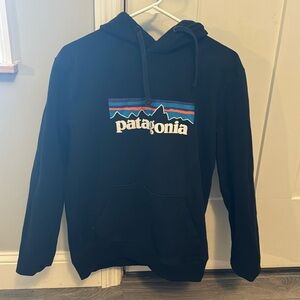 Men’s patagonia sweatshirt.  Size M